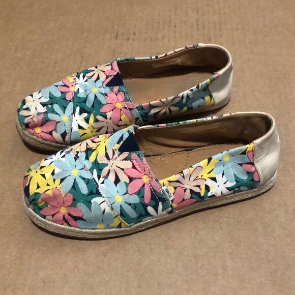 TOMS Girl's Floral Multi Giant Flowers Print/Rope Alpargata Flats Size Y5 - Picture 1 of 5